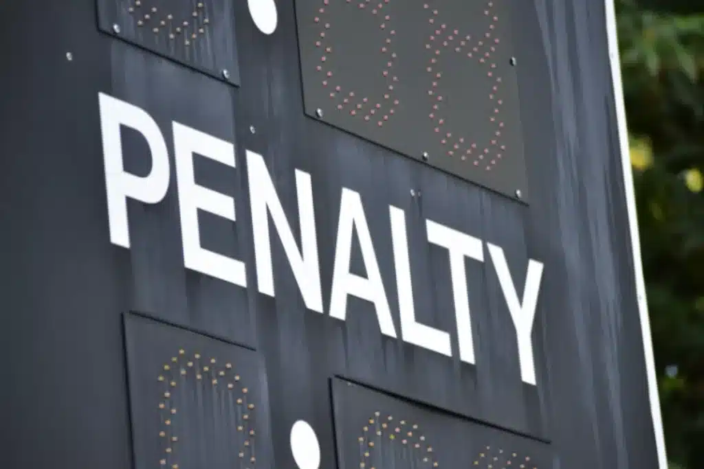 penalties for violating the move over or slow down law