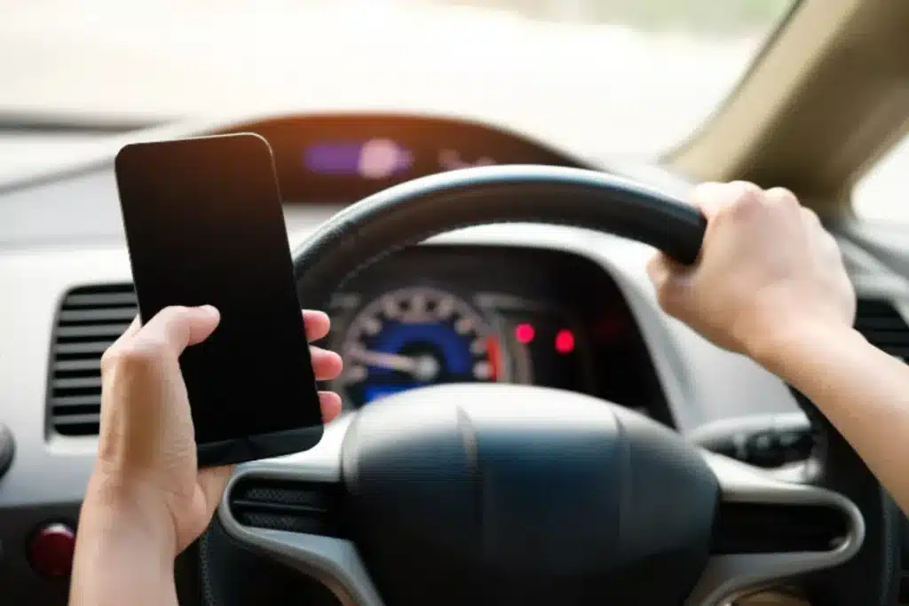 what is distracted driving